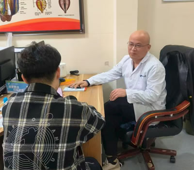 盐城市|男科医师高朋磊：守护男性健康，专业男科诊疗